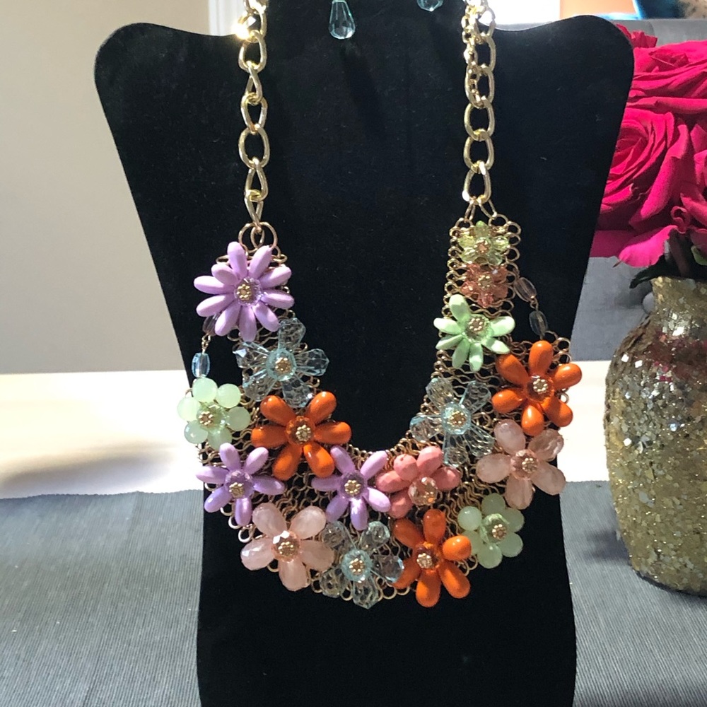 Beautiful Multi Colored Statement Necklace - image 2